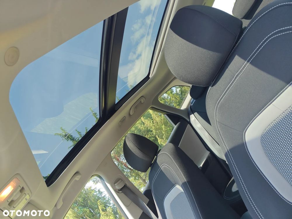 Ford Galaxy 1.8 TDCi Ambiente - 24