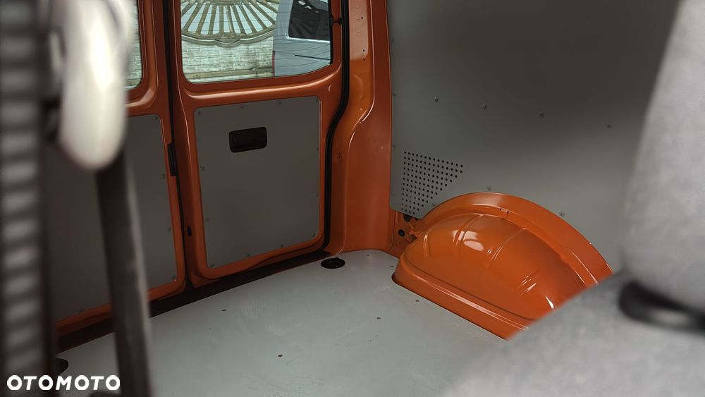 Volkswagen Transporter - 25