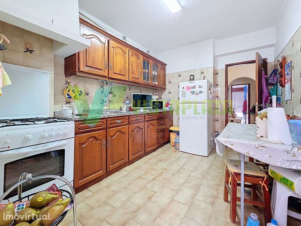 Apartamento T2 em Lagoa no Centro da Cidade - Excelente Oportunidade - Grande imagem: 2/24