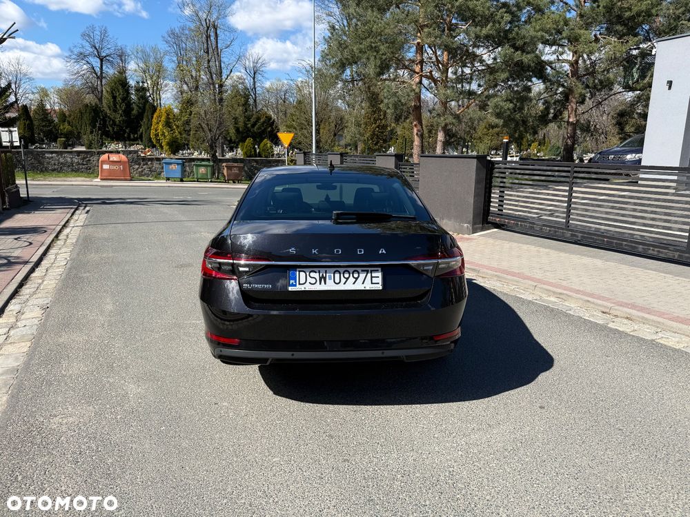 Skoda Superb 2.0 TDI Style DSG - 6
