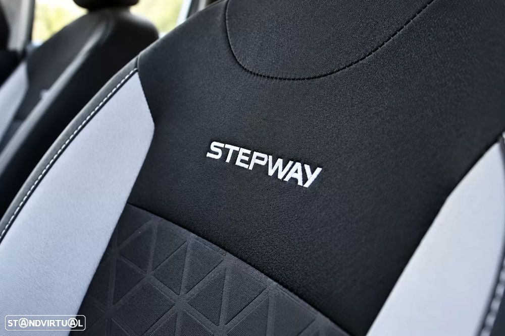 Dacia Sandero 0.9 TCe Stepway - 12
