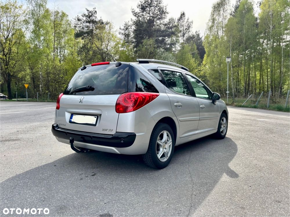 Peugeot 207 1.6 Premium - 9