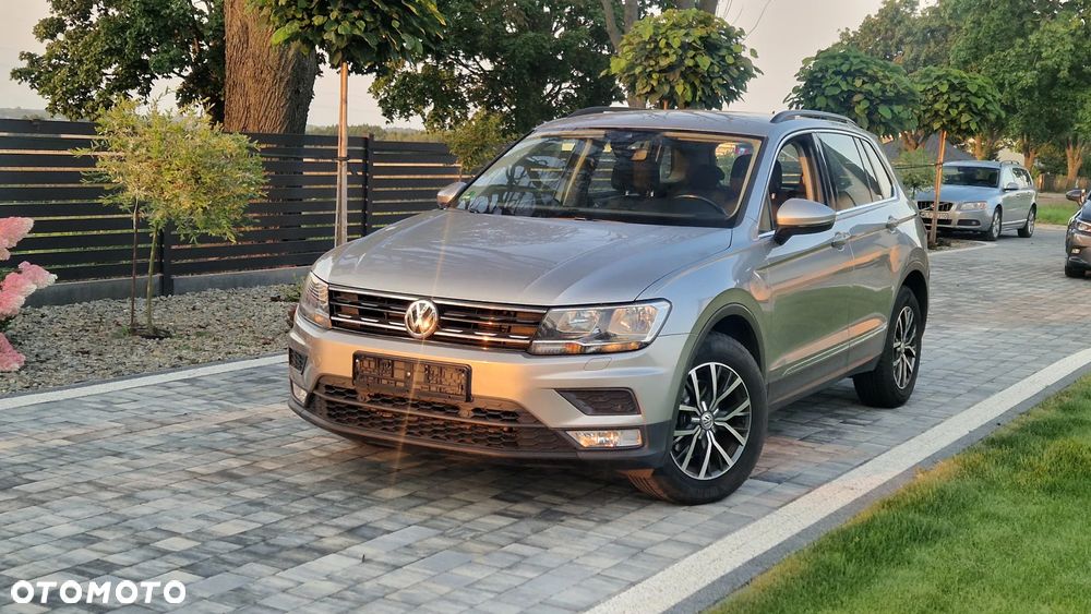Volkswagen Tiguan - 1