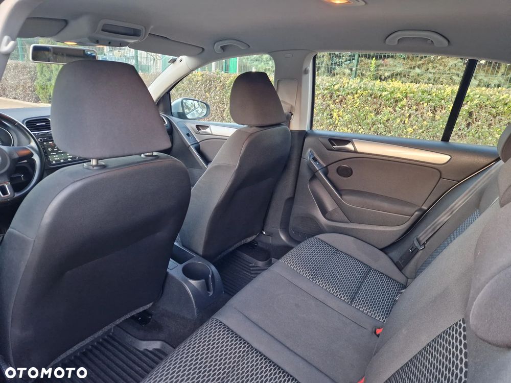 Volkswagen Golf - 16