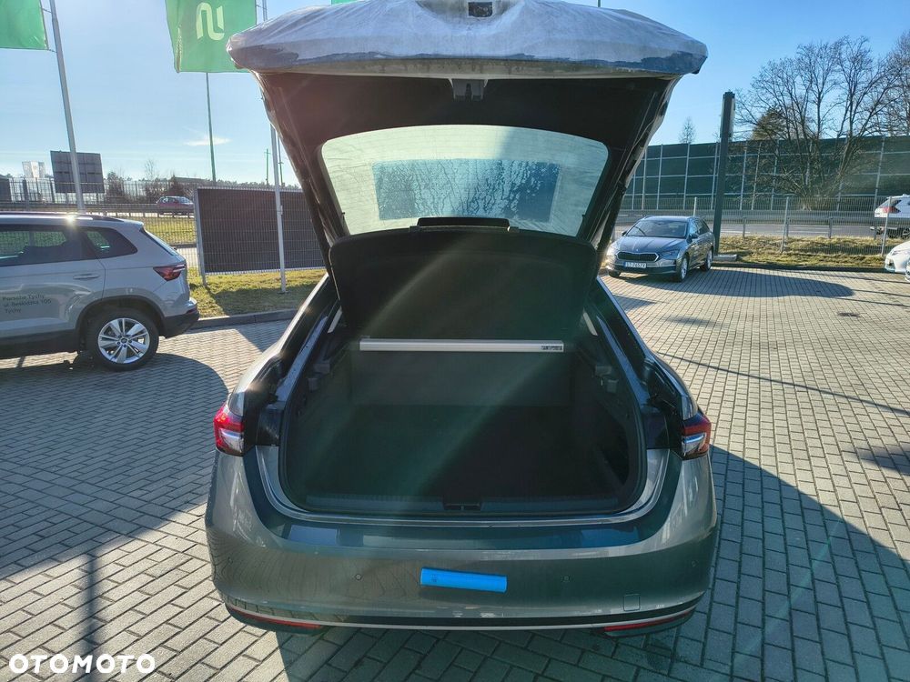 Skoda Superb 2.0 TDI SCR 4x4 L&K DSG - 10