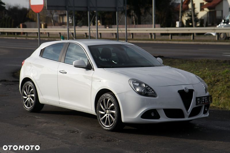 Alfa Romeo Giulietta 2.0 JTDM 16V - 3