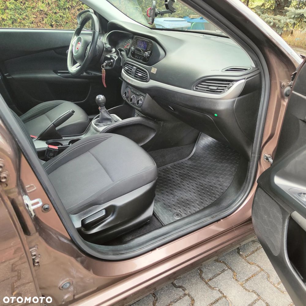 Fiat Tipo 1.4 16V Easy - 11