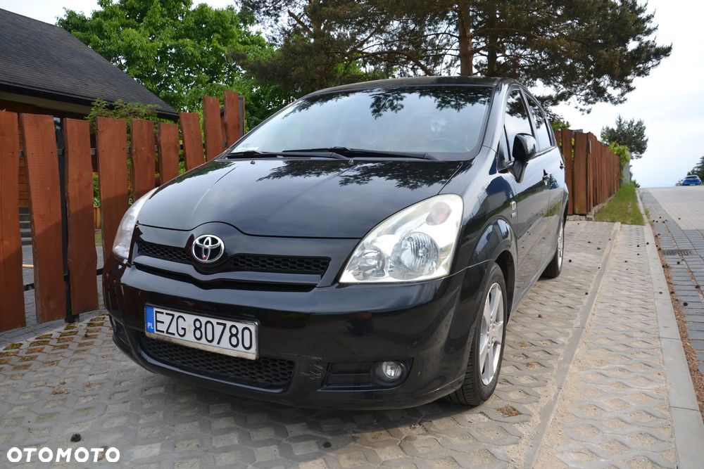 Toyota Verso - 5