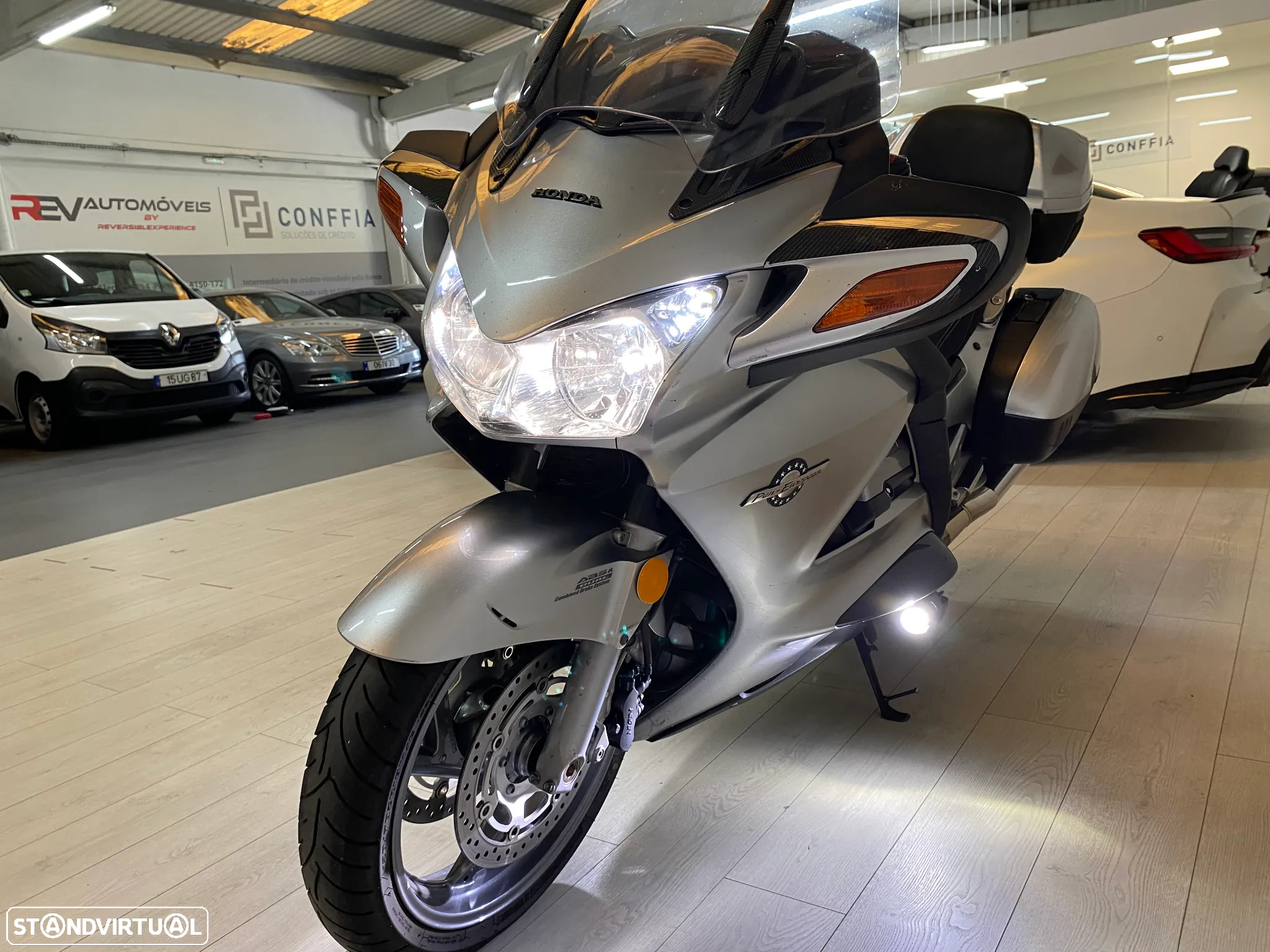 Honda Pan European ST 1300A - 14
