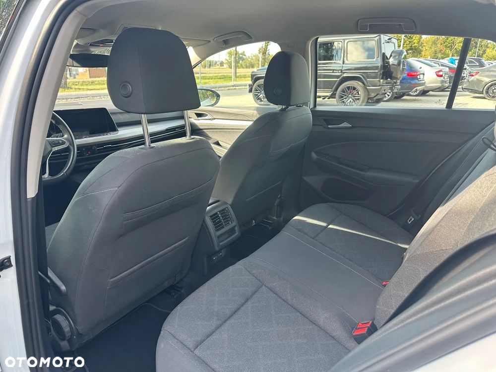 Volkswagen Golf VIII 2.0 TDI - 8