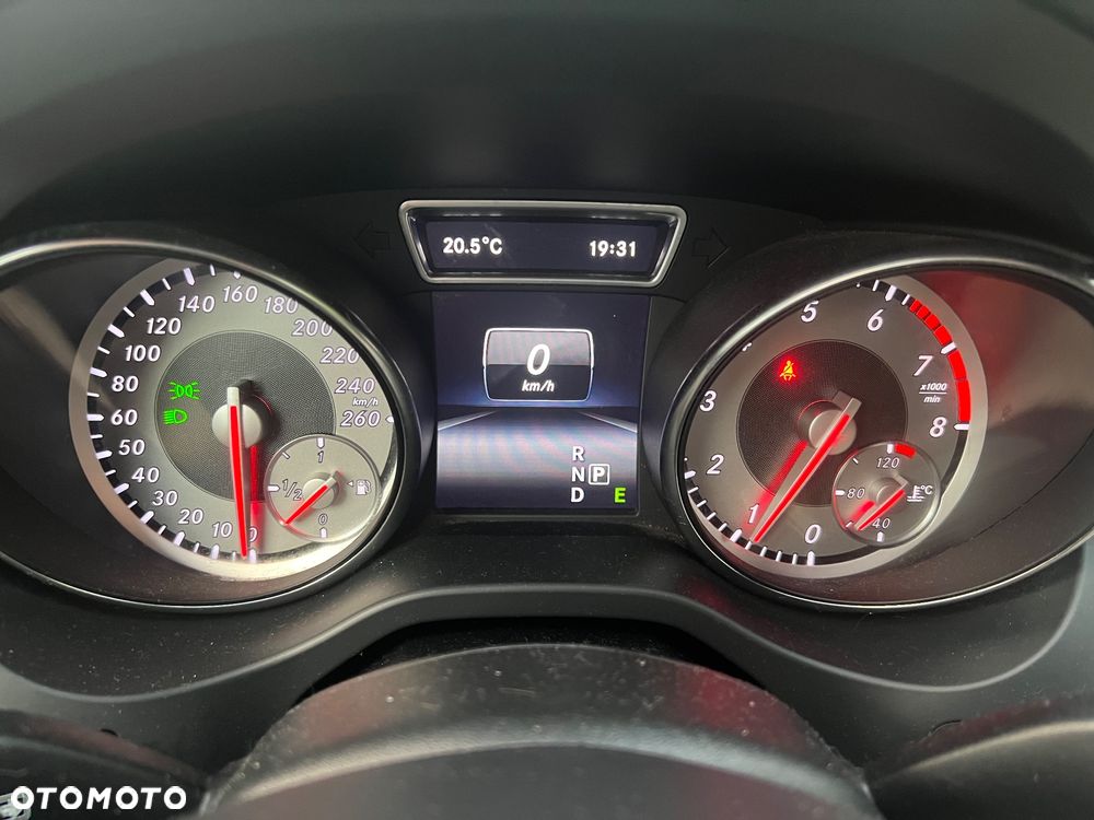 Mercedes-Benz GLA 250 4-Matic - 33
