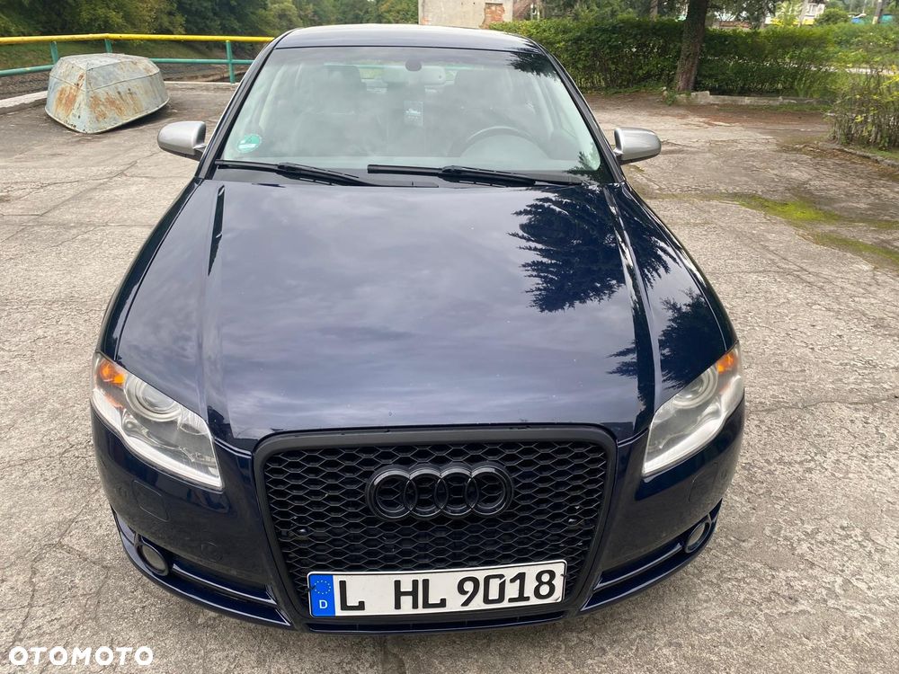 Audi A4 Limousine - 3