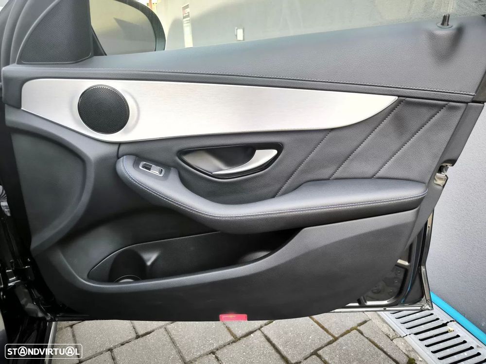 Mercedes-Benz C 300 de AMG Line - 37