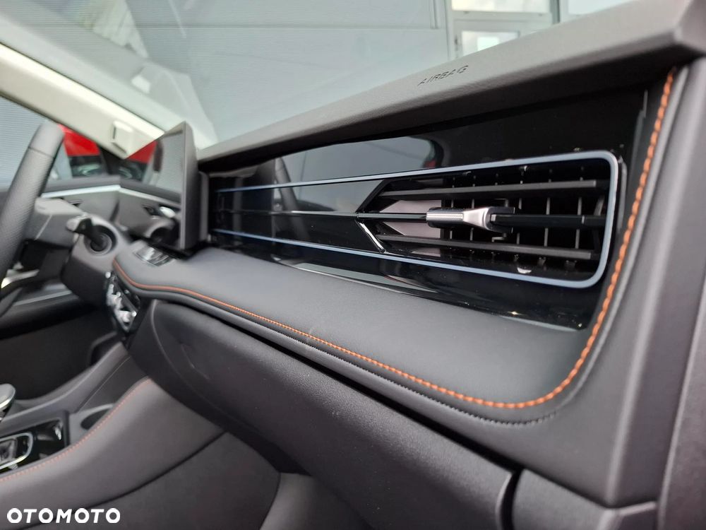 MG HS 1.5 T-GDI Exclusive DCT - 16