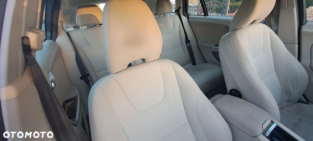 Volvo V60 T3 Momentum - 6