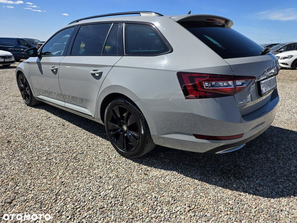 Skoda Superb 2.0 TDI SCR Sportline DSG - 6