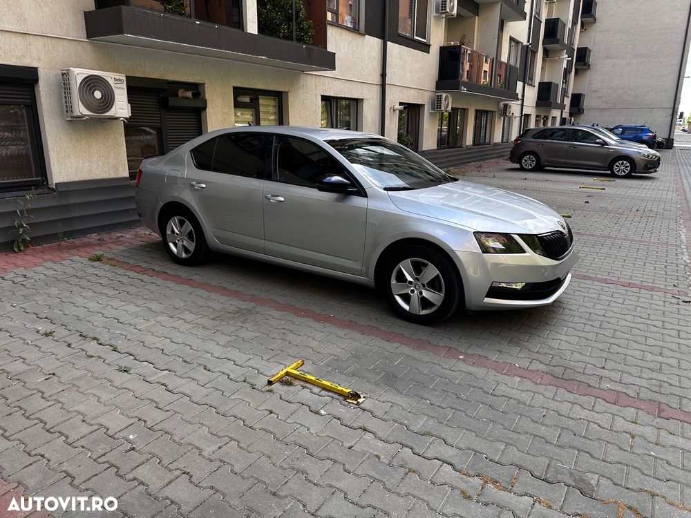 Skoda Octavia - 1