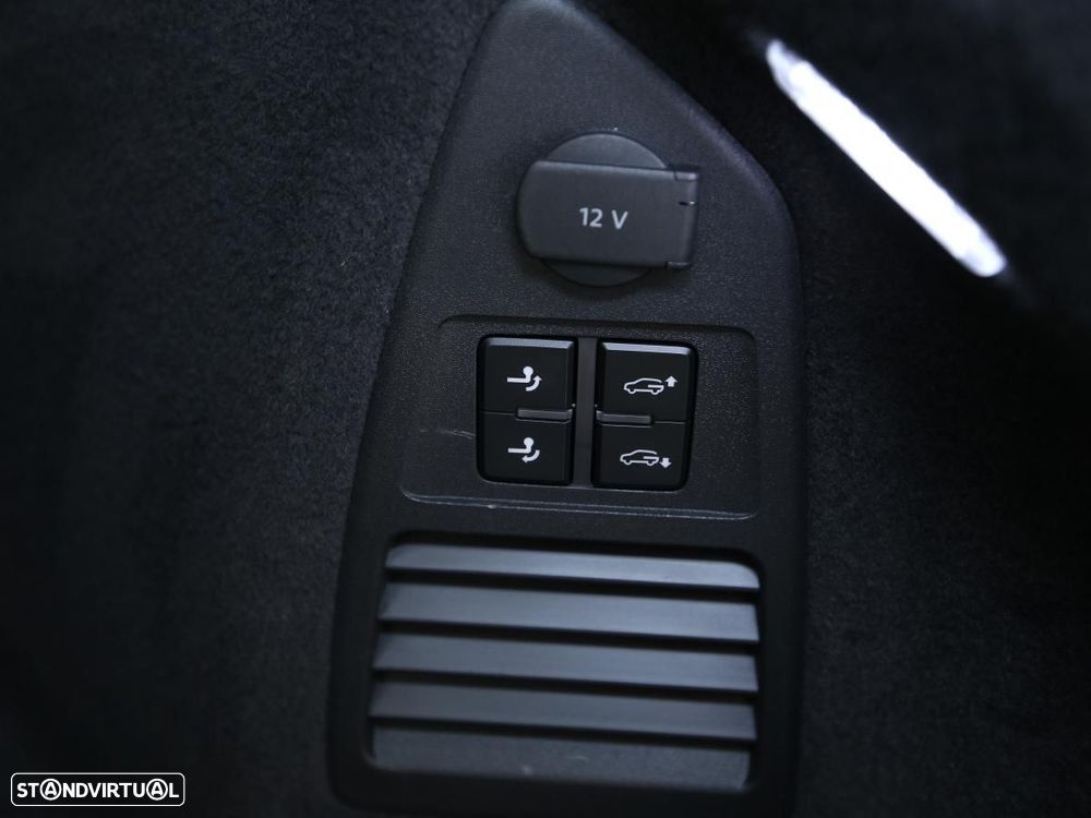 VW Touareg 3.0 TDI V6 Elegance - 21