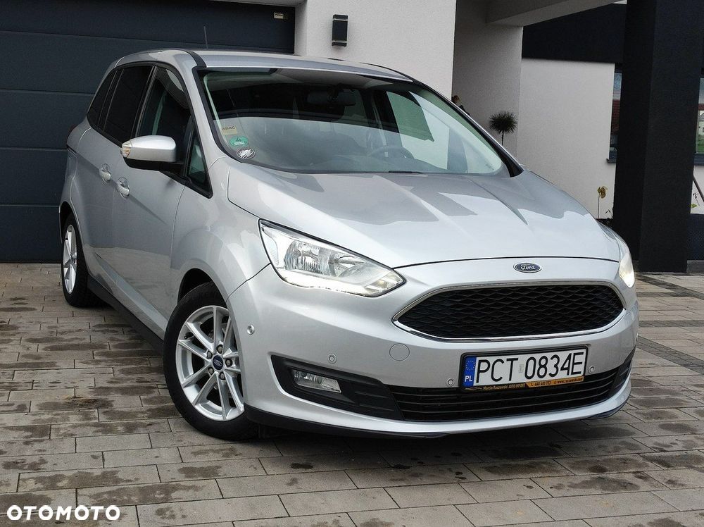 Ford Grand C-MAX - 23
