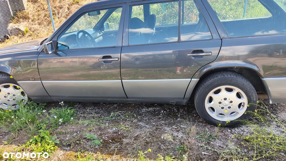 Mercedes-Benz W124 (1984-1993) - 22