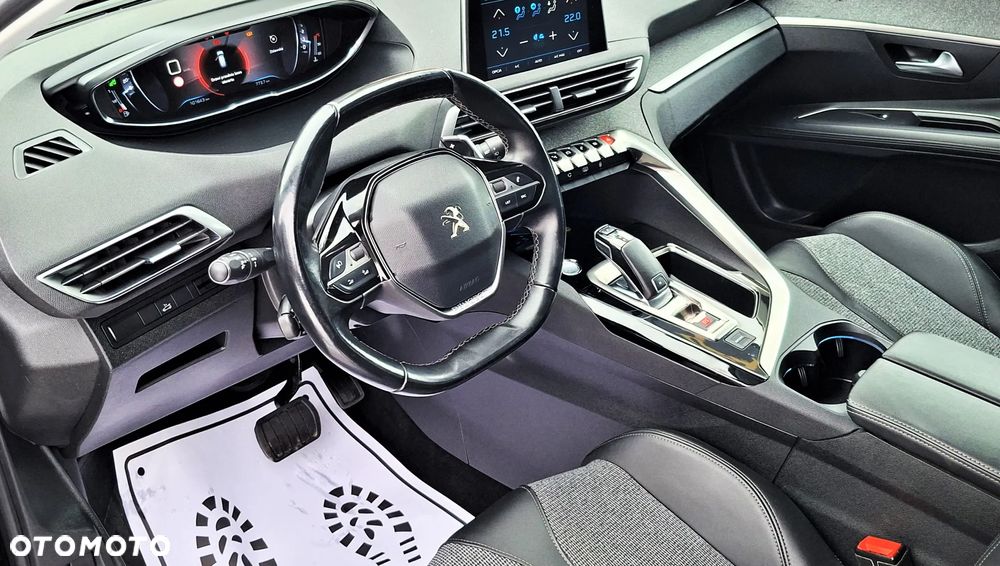 Peugeot 3008 BlueHDi 130 Stop & Start EAT8 Allure Pack - 17