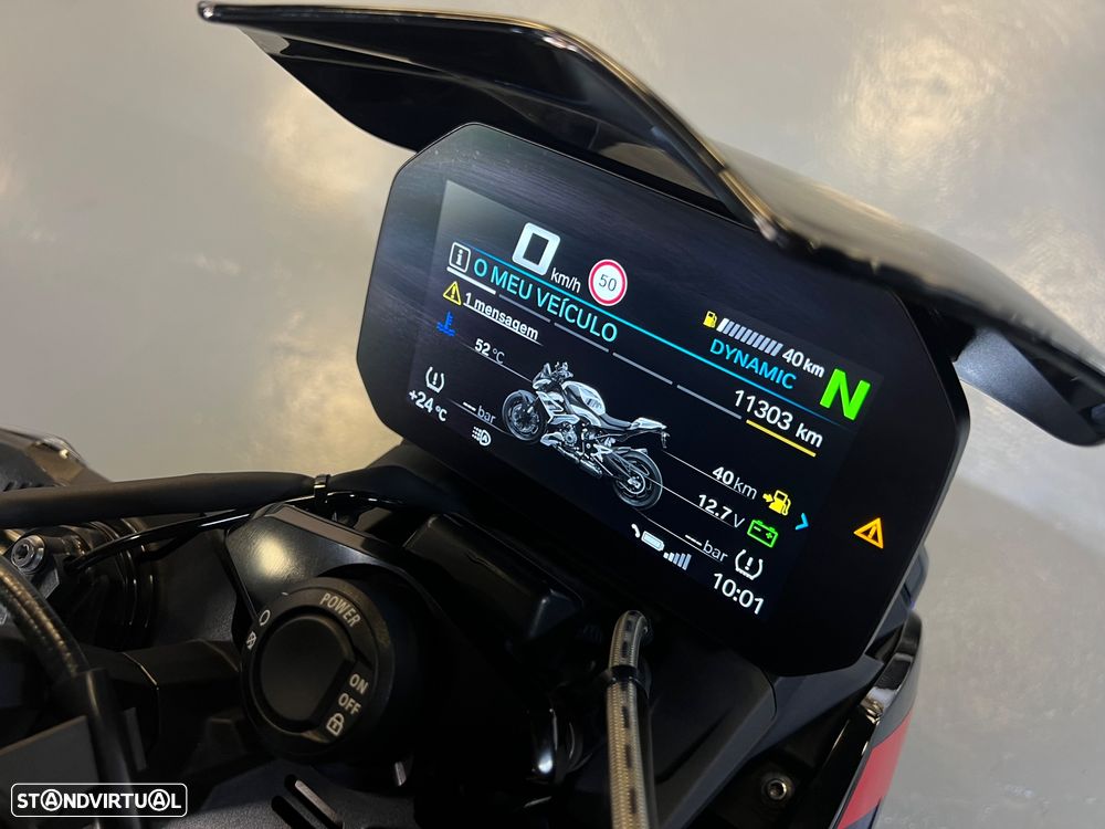BMW M 1000 R M Competition - Carbon / Akrapovic - 50