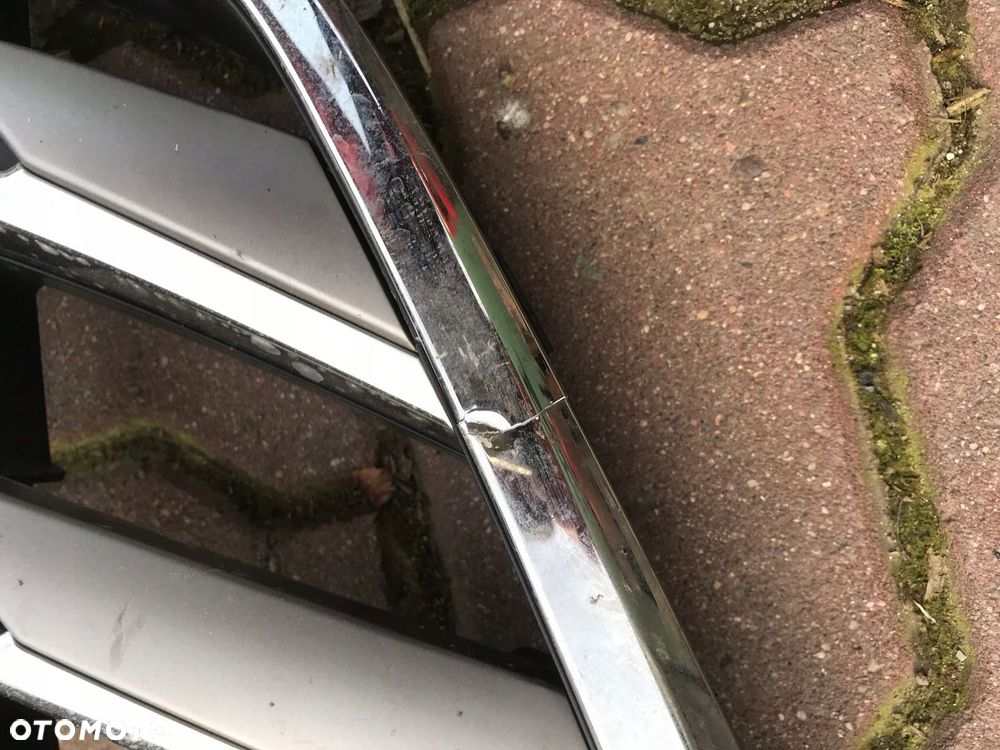 HYUNDAI TUCSON II 15-18 ATRAPA GRILL CHROM - 2