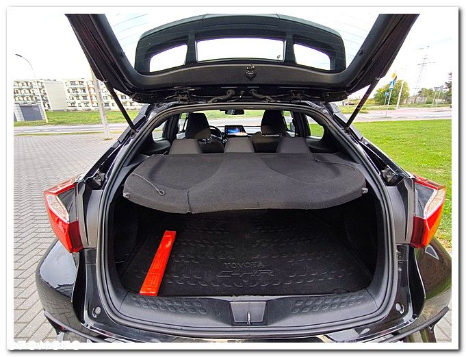 Toyota C-HR - 26