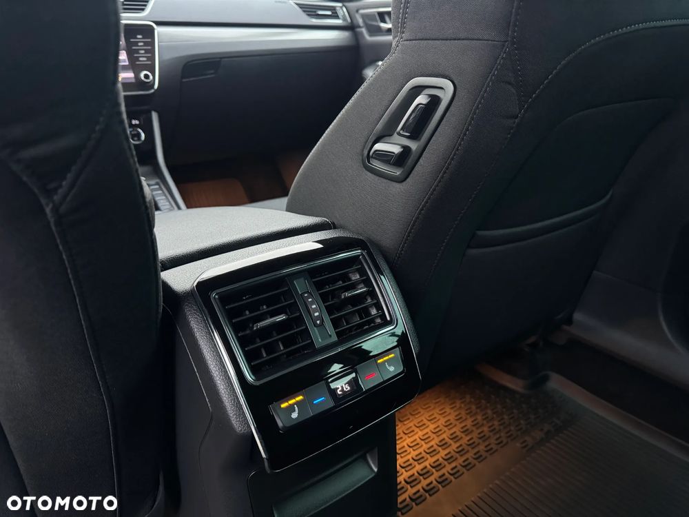 Skoda Superb 1.5 TSI Style DSG - 25