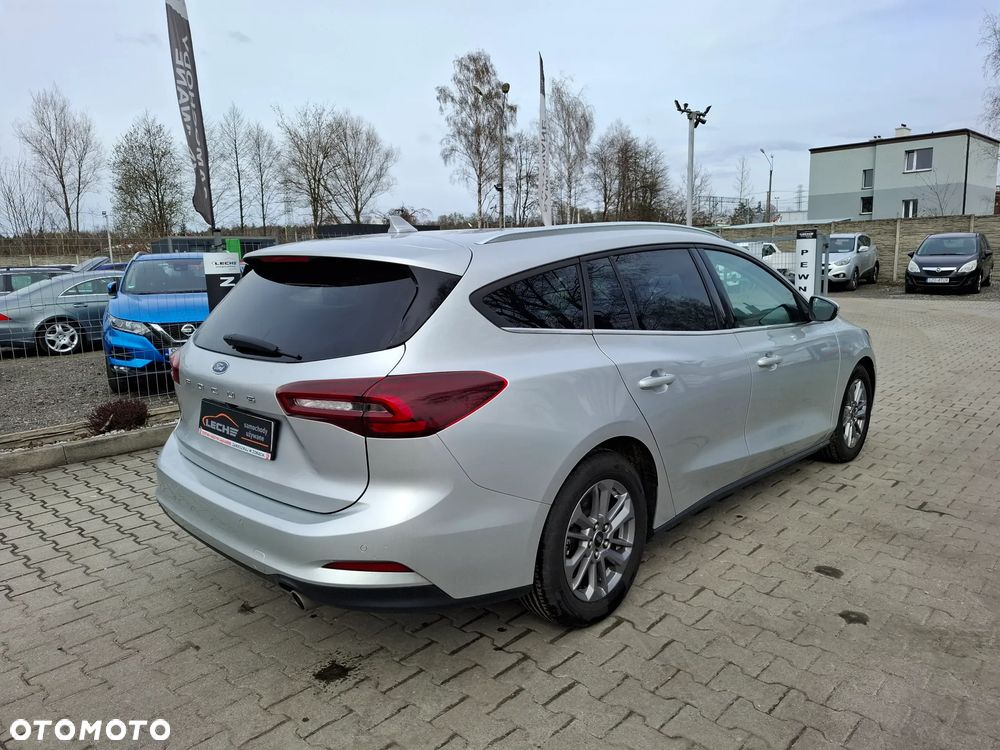 Ford Focus SW - 30