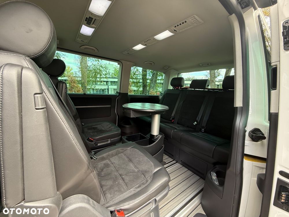 Volkswagen Multivan - 8