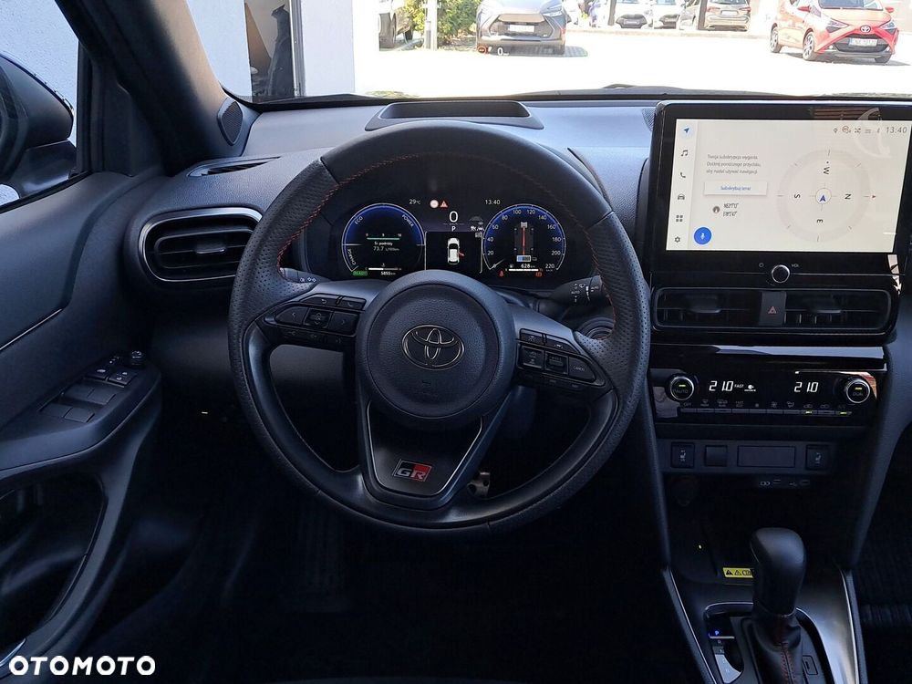 Toyota Yaris Cross Hybrid 1.5 GR Sport - 17