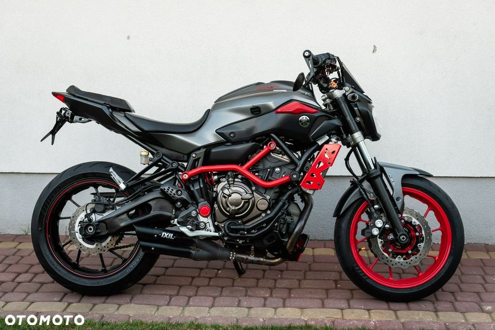 Yamaha MT - 2