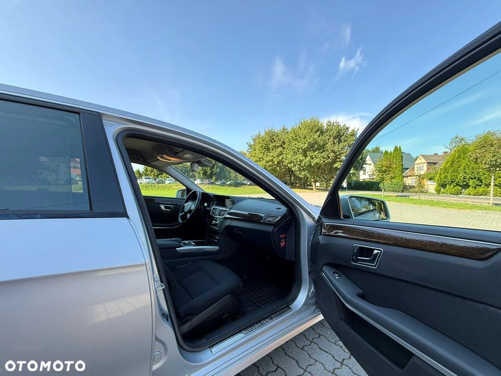 Mercedes-Benz Klasa E 220 BlueTEC 7G-TRONIC Elegance - 25