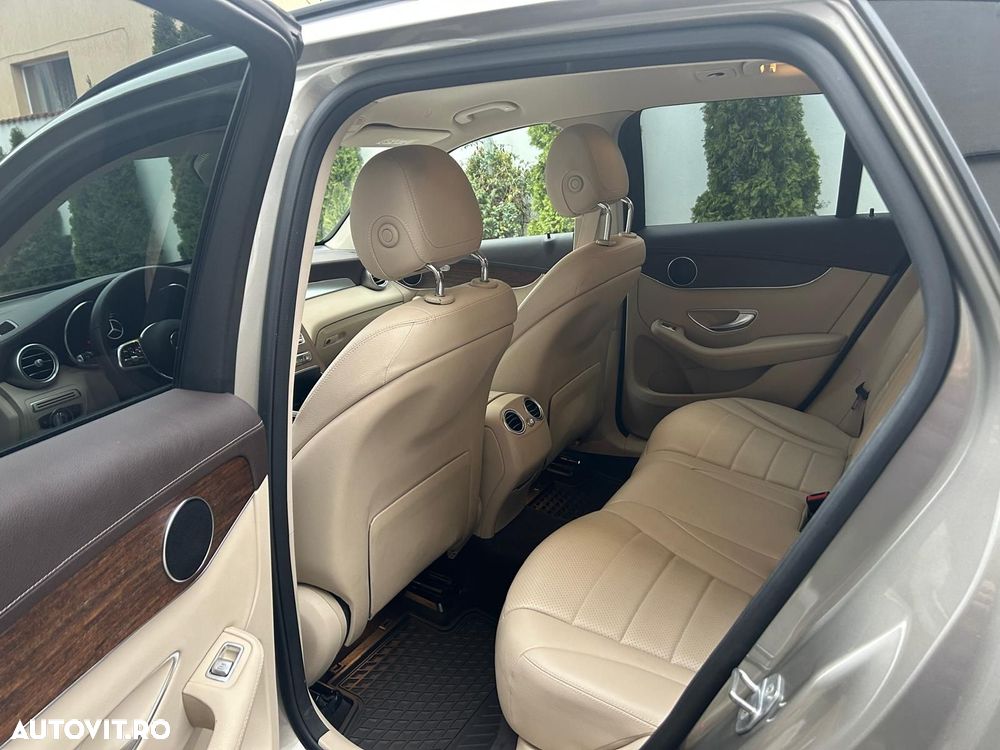 Mercedes-Benz GLC 300 4MATIC - 5