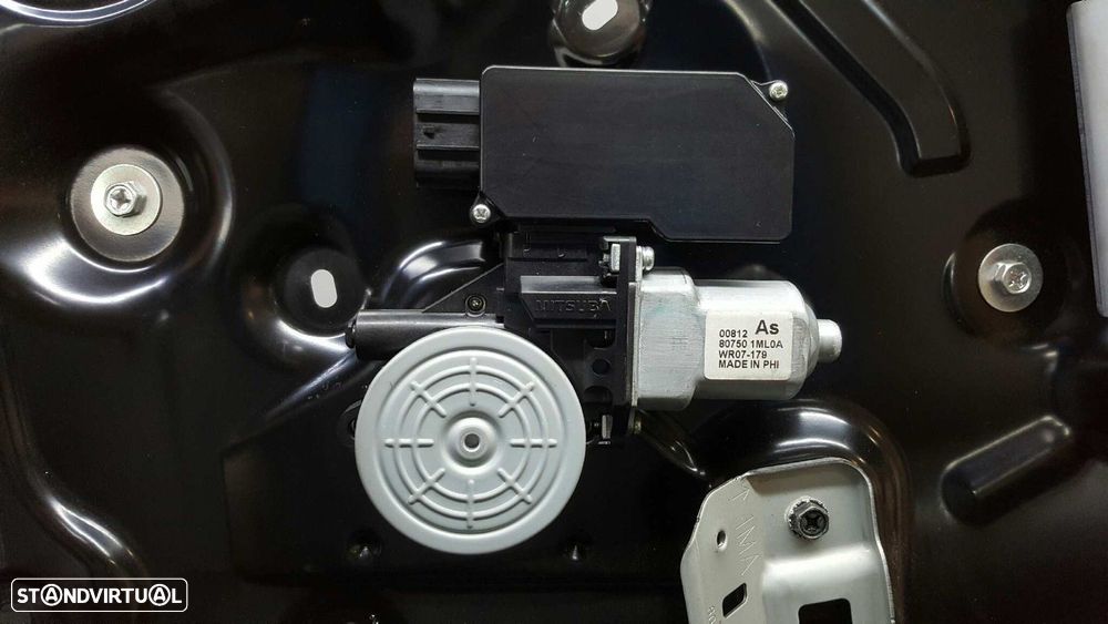 ELEVADOR FRENTE DIREITO INFINITI M SEDÁN M30D S PREMIUM - 4