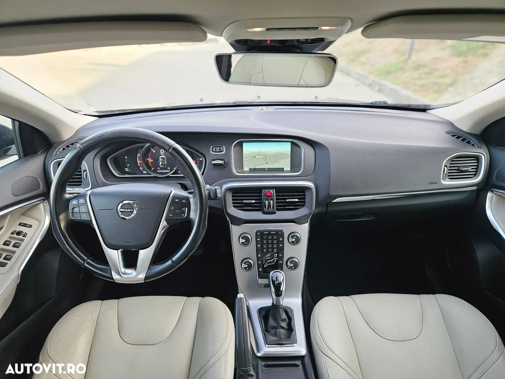 Volvo V40 - 3