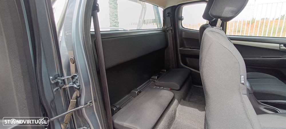 Isuzu D-Max - 25