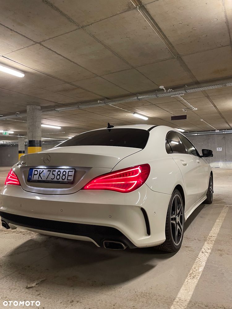 Mercedes-Benz CLA 200 7G-DCT AMG Line - 8