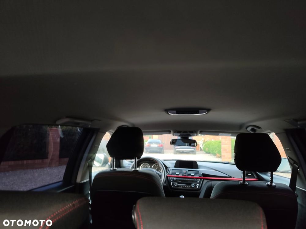 BMW Seria 3 320d Sport Line - 23