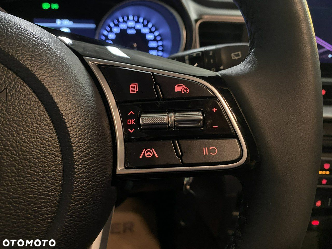 Kia XCeed - 18
