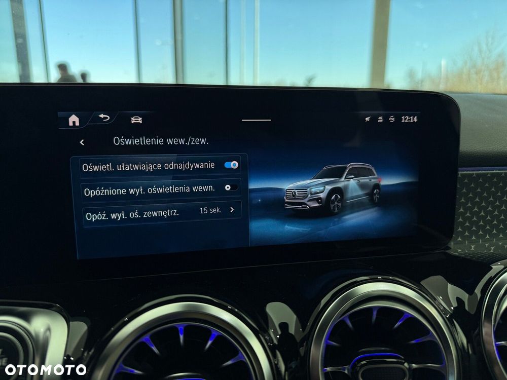 Mercedes-Benz GLB - 36