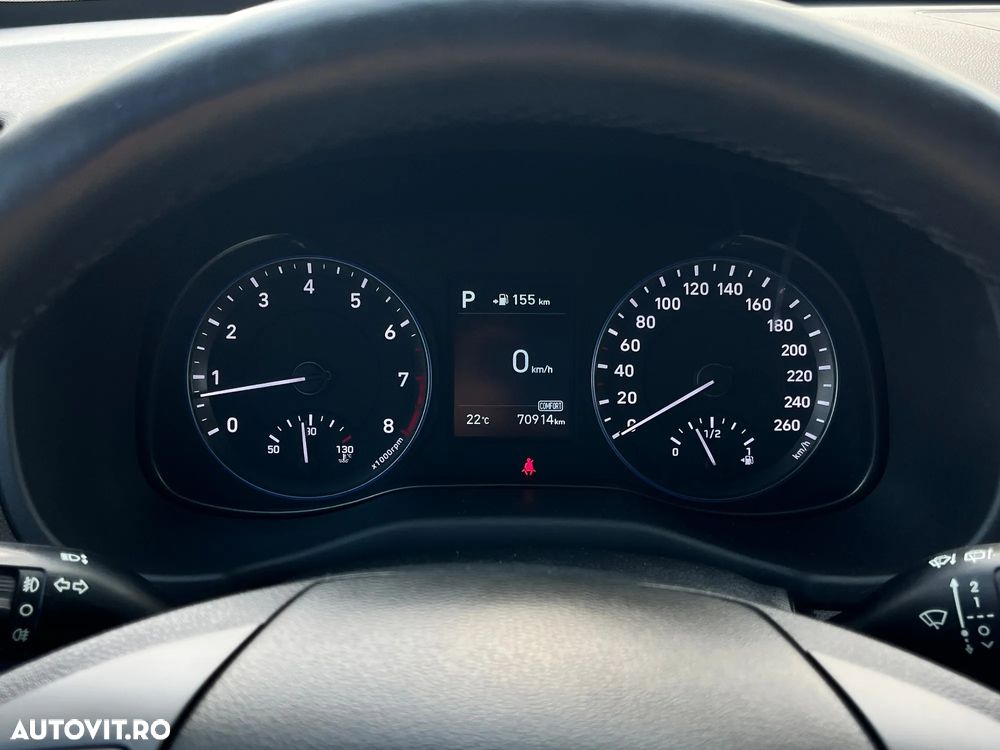 Hyundai KONA - 15