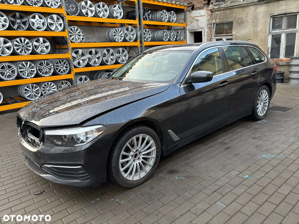 BMW Seria 5 520d - 12