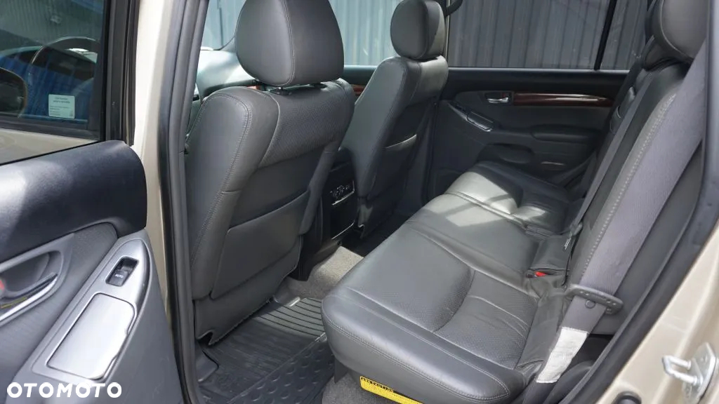 Toyota Land Cruiser 3.0 D Luna Comfort - 10