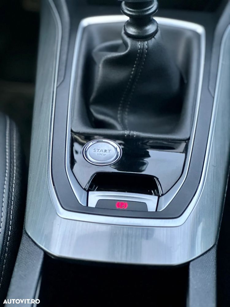Peugeot 308 - 15