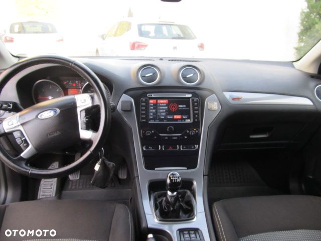 Ford Mondeo 2.0 TDCi Champions Edition - 14