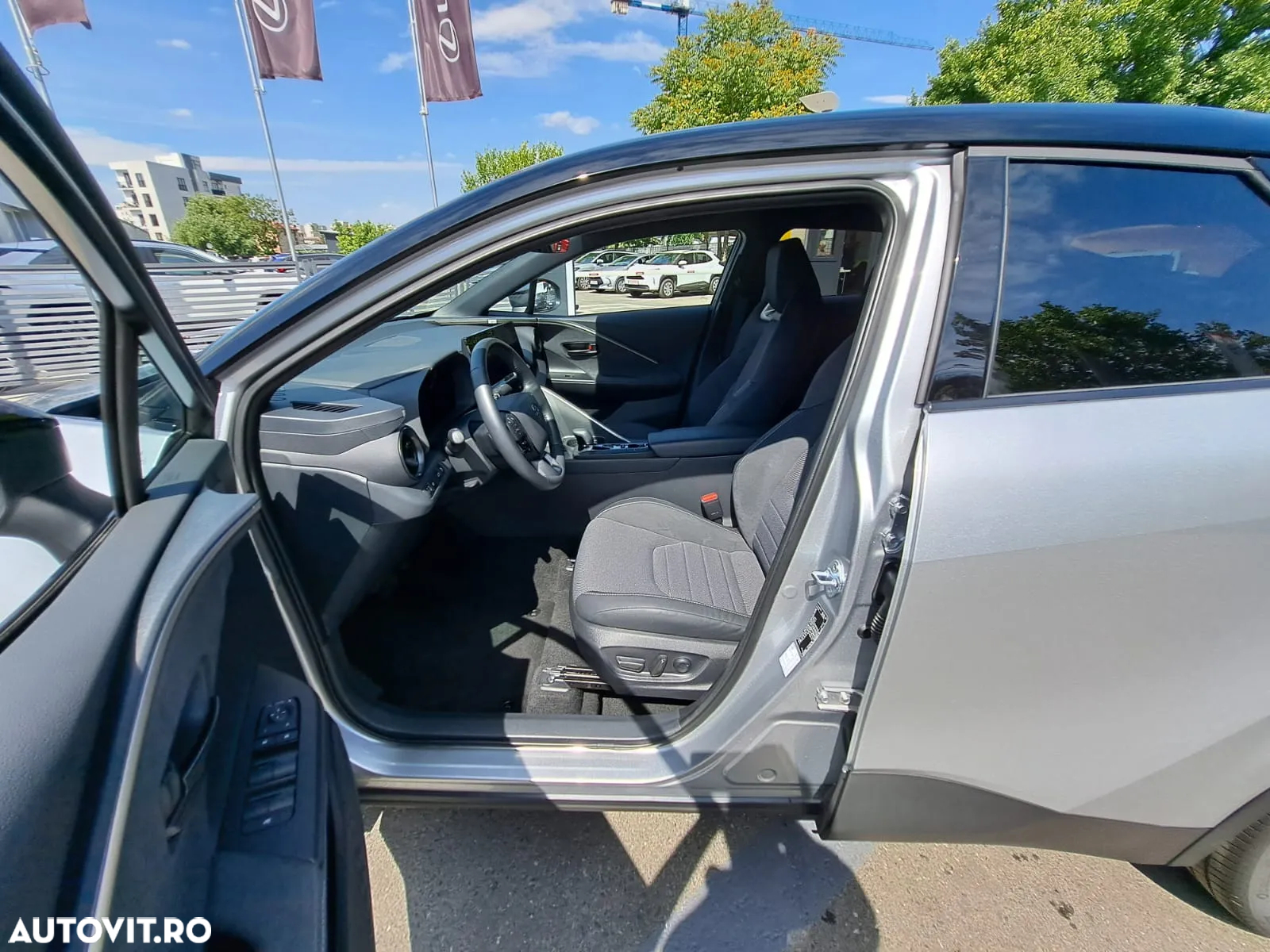 Toyota C-HR 1.8 HEV 140 CP 4x2 CVT Exclusive - 9