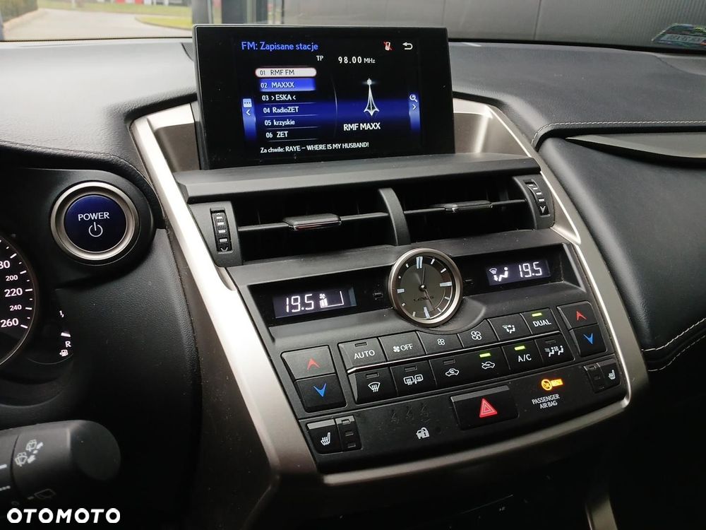 Lexus NX 300h Comfort AWD - 14