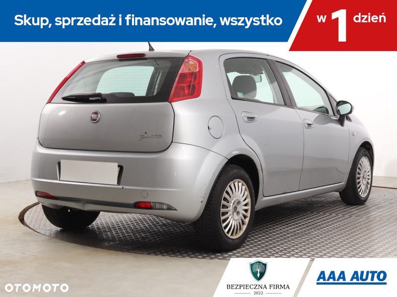 Fiat Grande Punto - 6